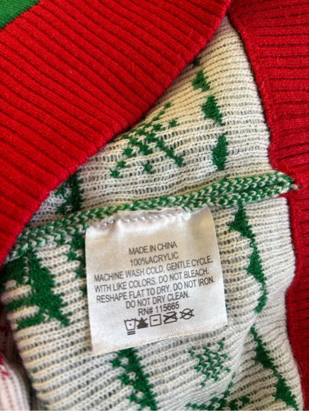 NWOT SPONGEBOB SQUARE PANTS Christmas Sweater